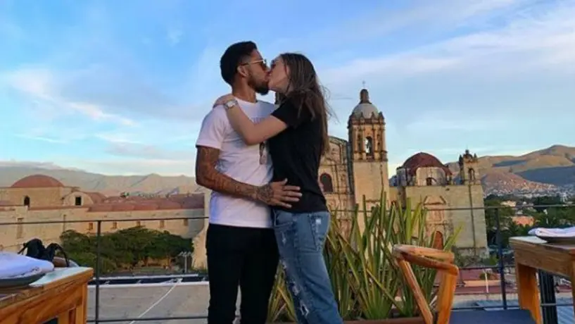 Javier Aquino pide matrimonio a su novia Alin Rosales