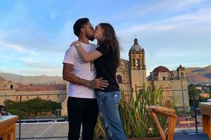Javier Aquino pide matrimonio a su novia Alin Rosales
