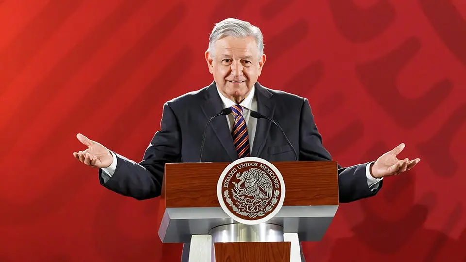 AMLO será embajador mundial de beisbol