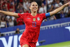 Alex Morgan celebra Bicampeonato de Estados Unidos con sensual twerking