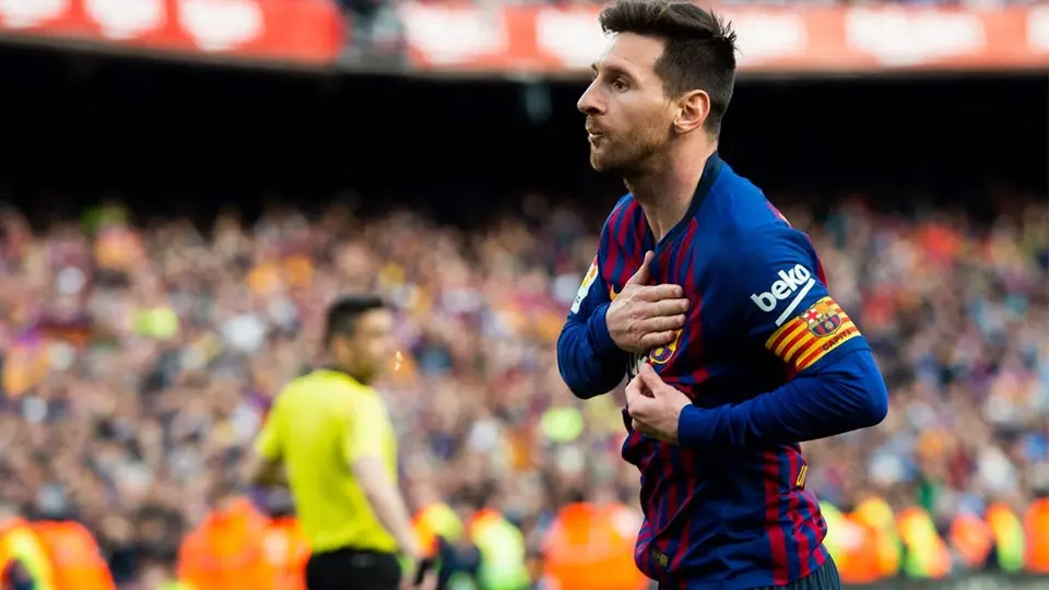 Jugador de rugby compró jersey del Madrid y estampó el nombre de Messi