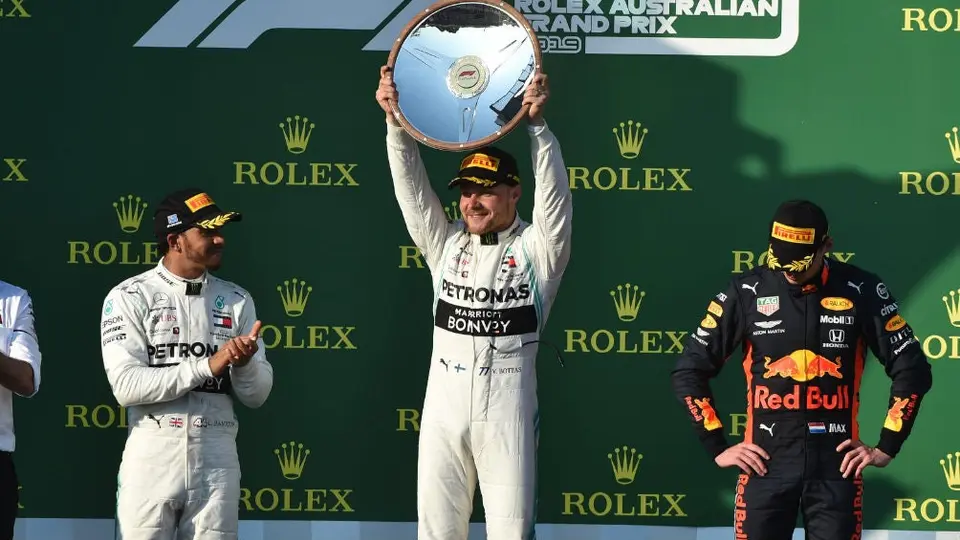 Hamilton reconoce que Bottas mereció ganar el GP de Australia