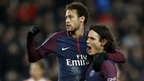 Cavani: 'Neymar todavía tiene mucho que darle al PSG'