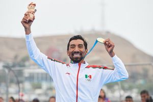 Crisanto Grajales, Bicampeón panamericano en triatlón
