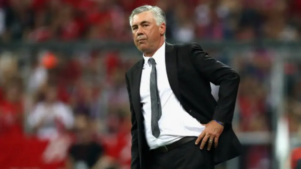 Ancelotti explotó por las condiciones en las que están los vestidores del Napoli