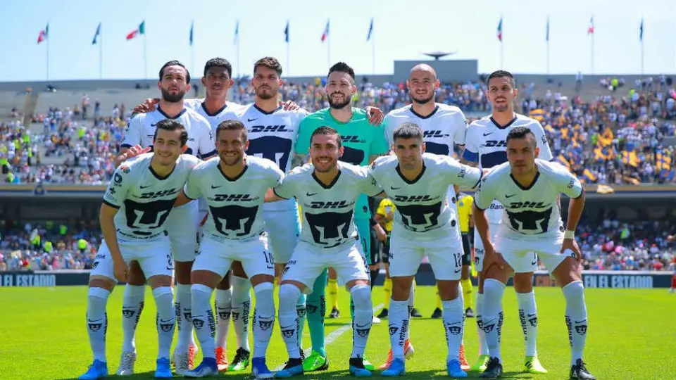 Pumas se tomó fotografía de 65 aniversario con el rector de la UNAM