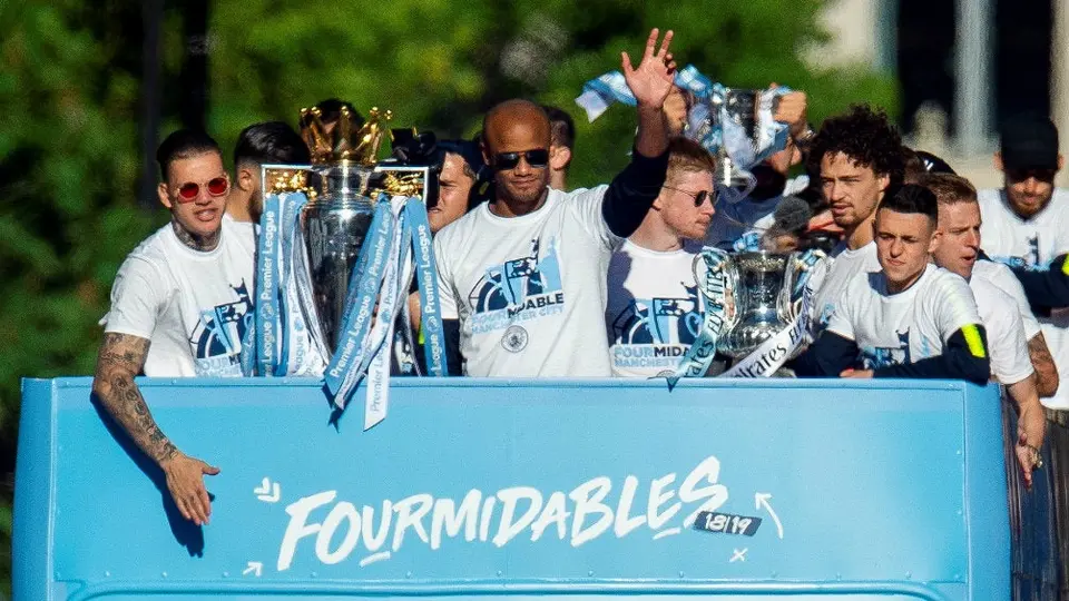City 'trollea' a sus jugadores con supuesta caída del trofeo de la Premier