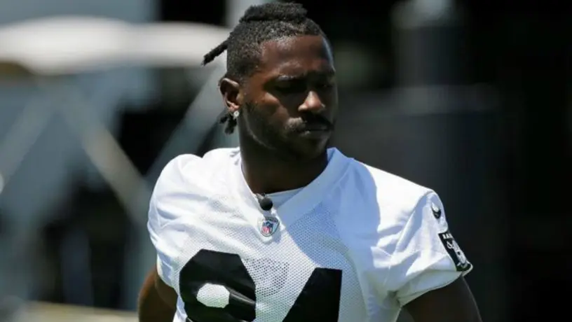 Raiders anunció la liberación de Antonio Brown