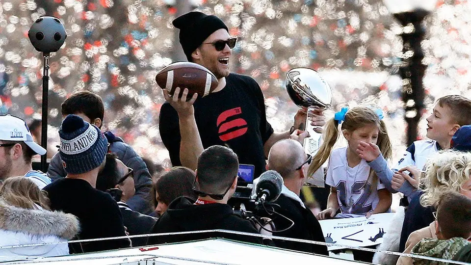 Patriots festeja título con desfile frente a un millón de fans