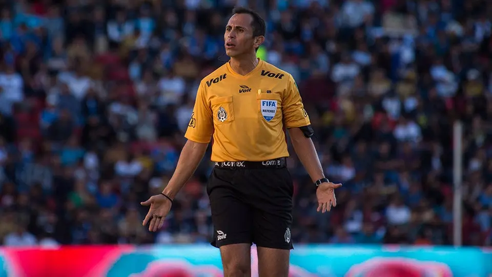 Santander no se salva de la polémica en el Toluca vs América