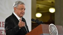 Migrante africana registró a su bebé con el nombre de AMLO