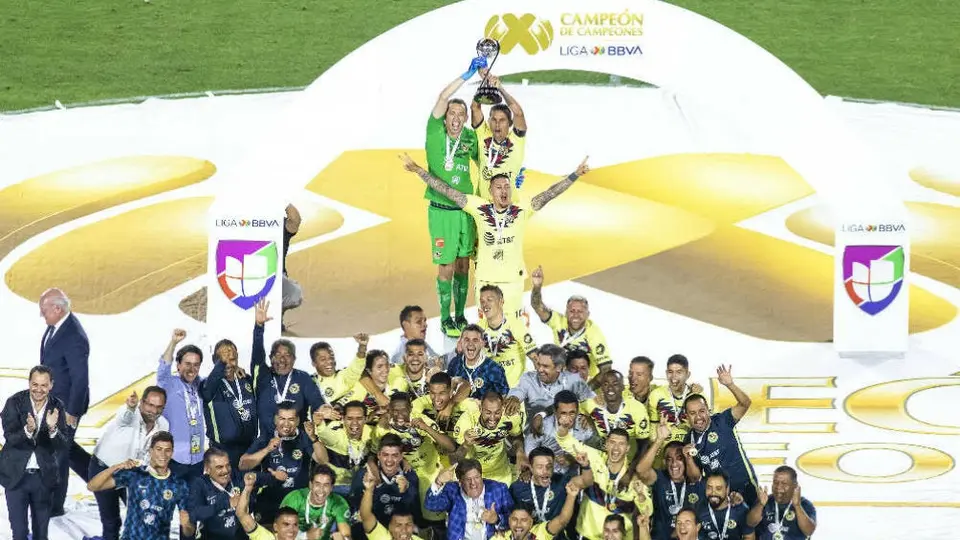 Marchesín borró fotos con títulos de América y aumentó su rumor sobre salida al Porto