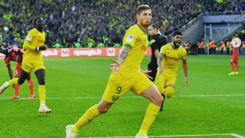 Exnovia de Emiliano Sala pide que no dejen de buscarlo