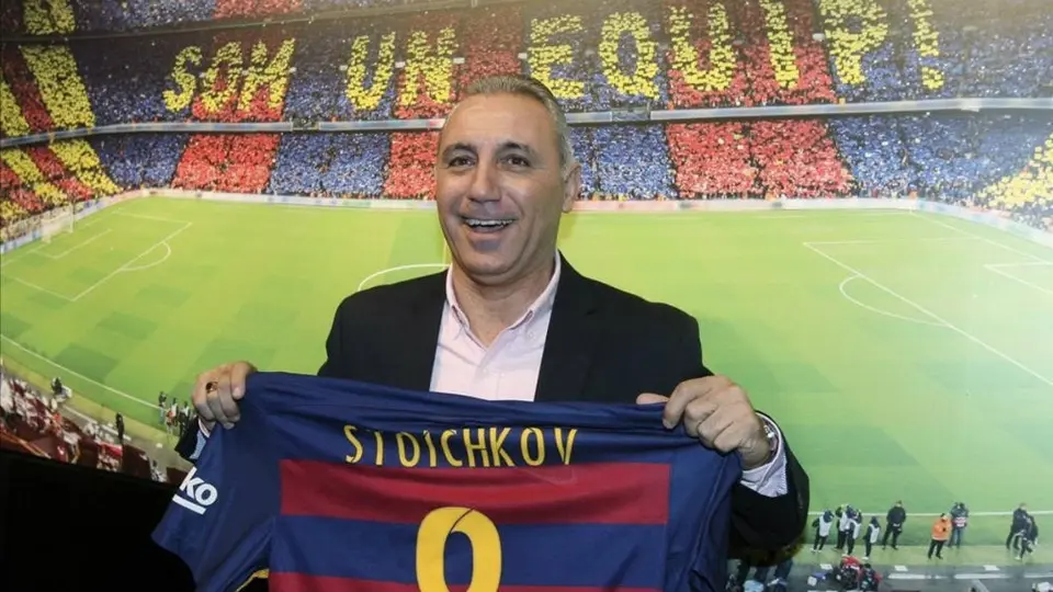 Hristo Stoichkov no quiere a Neymar en el Barcelona
