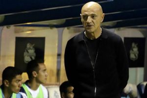 Chelís acapara las miradas tras 'derrapar estilo' previo a práctica de Puebla