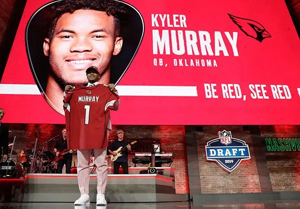 Kyler Murray al momento del Draft | AP