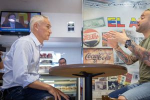 Periodista mexicano fue detenido en Venezuela por cuestionar a Maduro