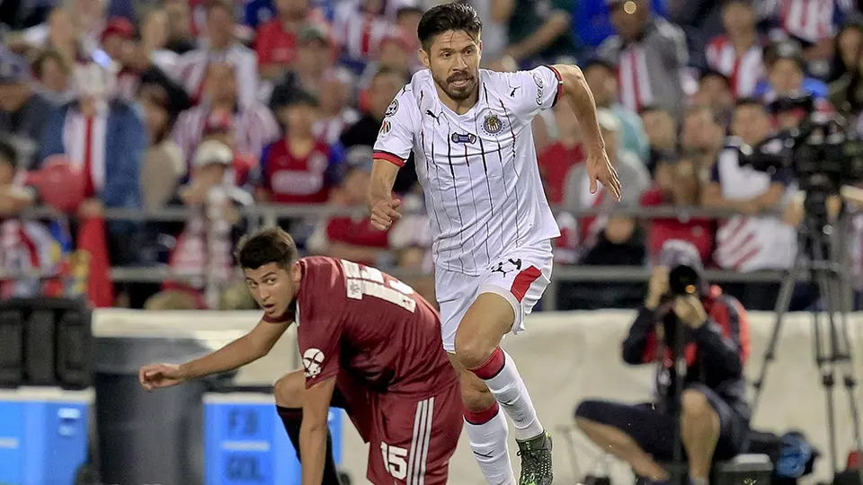 Amaury Vergara no descarta sorpresa con nuevo refuerzo en Chivas 