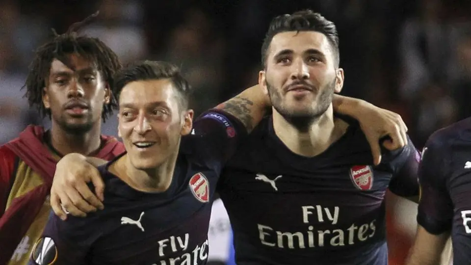 Ozil incrementa seguridad personal tras verse involucrado en guerrilla de bandas