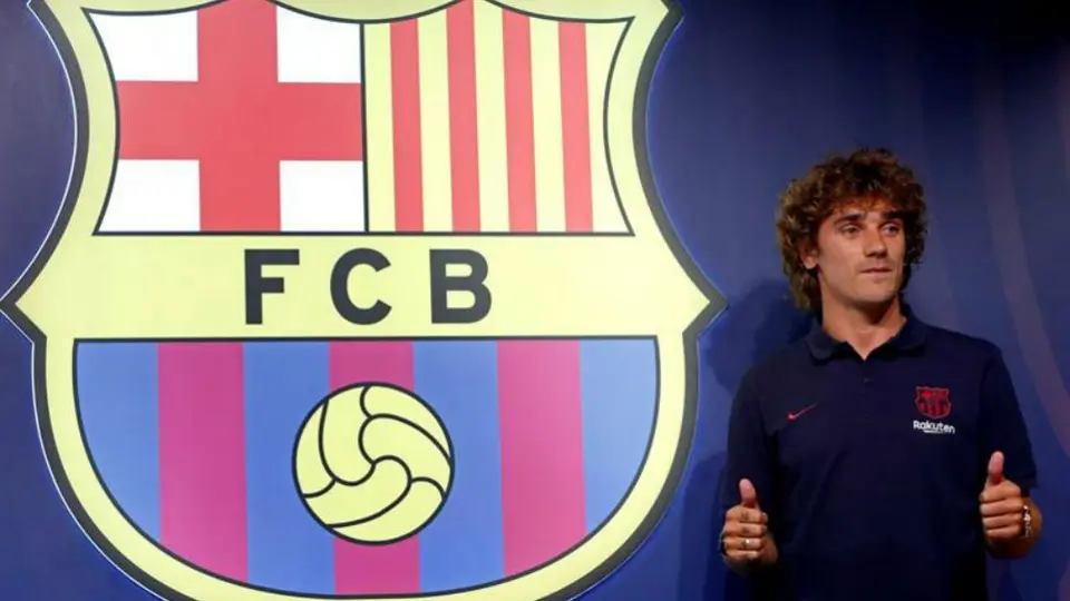 Luis Suárez le dio la bienvenida a Griezmann como jugador del Barcelona