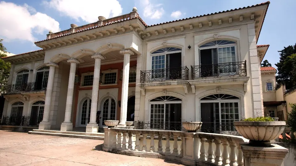 Venta de casa de Zhenli Ye Gon no le alcanzará a AMLO para becas deportivas