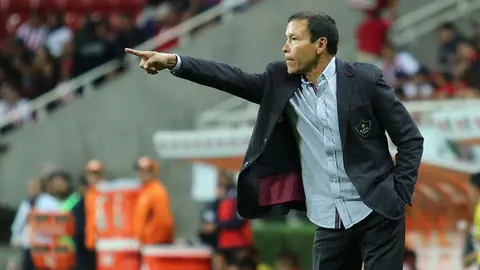 Profe Cruz, nuevo asesor deportivo de Murciélagos en la Premier