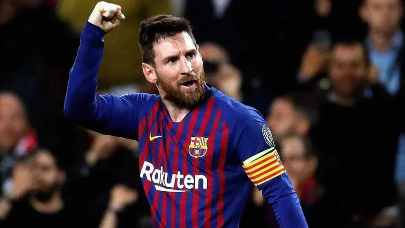 Messi se divierte 'entrenando' con sus hijos y 'Hulk'
