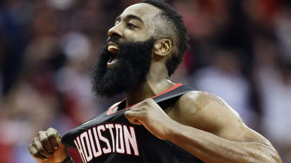 James Harden, multado con 25 mil dólares por criticar a los oficiales