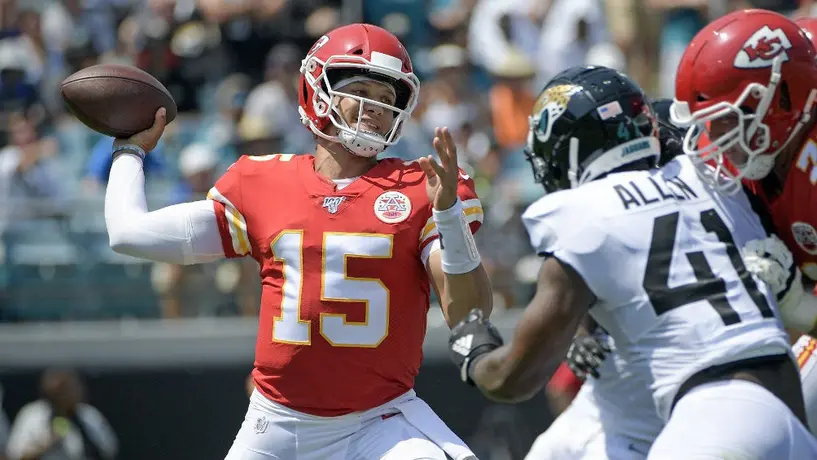 Chiefs derrotó a Jaguars en intenso duelo de lesiones