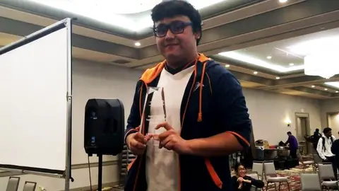 MkLeo se corona en Heart of Battle usando sólo a Wolf