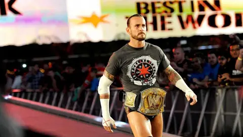 Niño recordó a CM Punk como el mejor en el mundo durante RAW