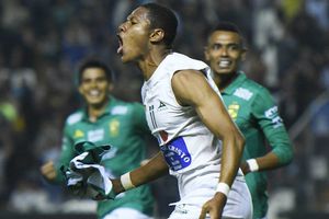 Pachuca y León responden de forma 'épica' al trolleo de Club de Cuervos