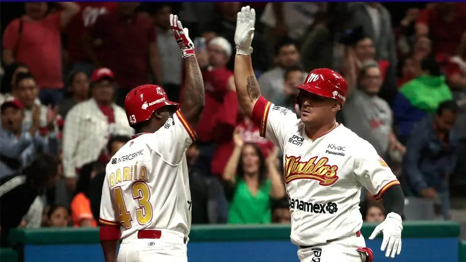 Diablos Rojos del México arranca temporada con victoria ante Tigres