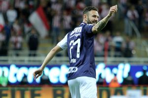 Miguel Layún presume fotografía con Jürgen Klopp