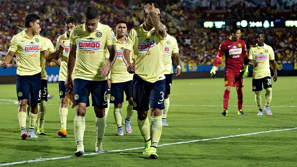Jugadores de América se lamentan tras perder contra Santos en 2015 | MEXSPORT