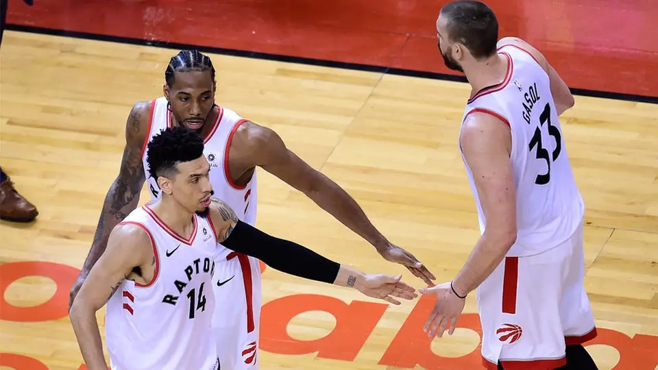 Raptors sobrevive en doble prórroga y vence a Bucks