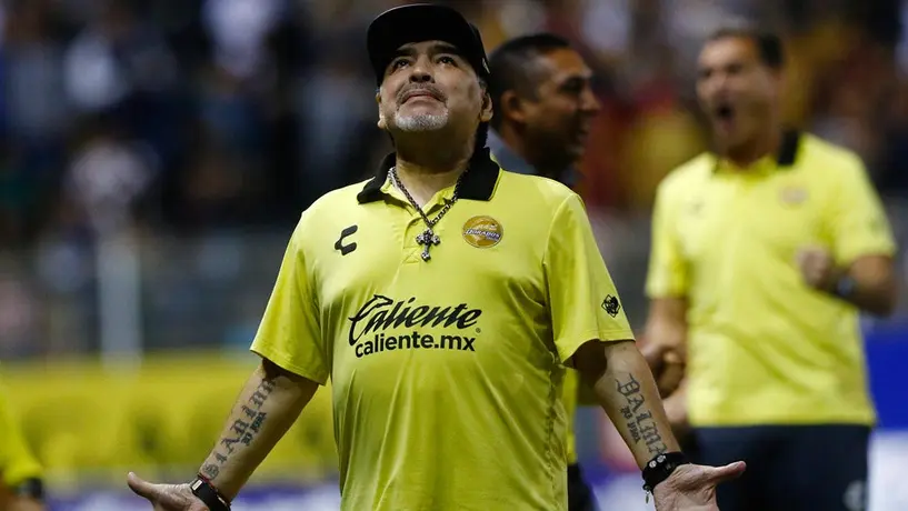 'No soy un golpeador, pero le arrancaría la cabeza a mi ex': Maradona