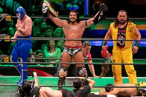 Hijo de La Parka, humillado en su presentación con Triple A