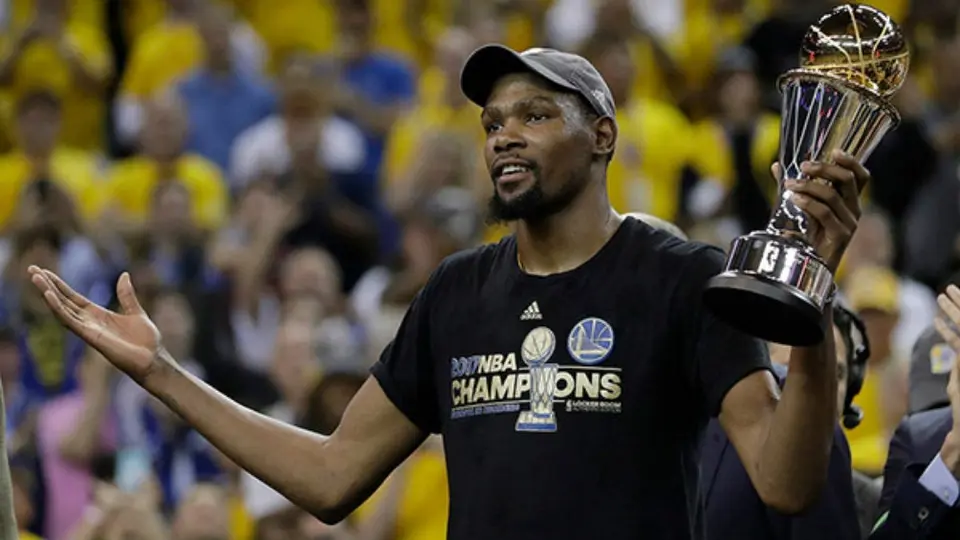 Kevin Durant usará el jersey '7' con los Nets