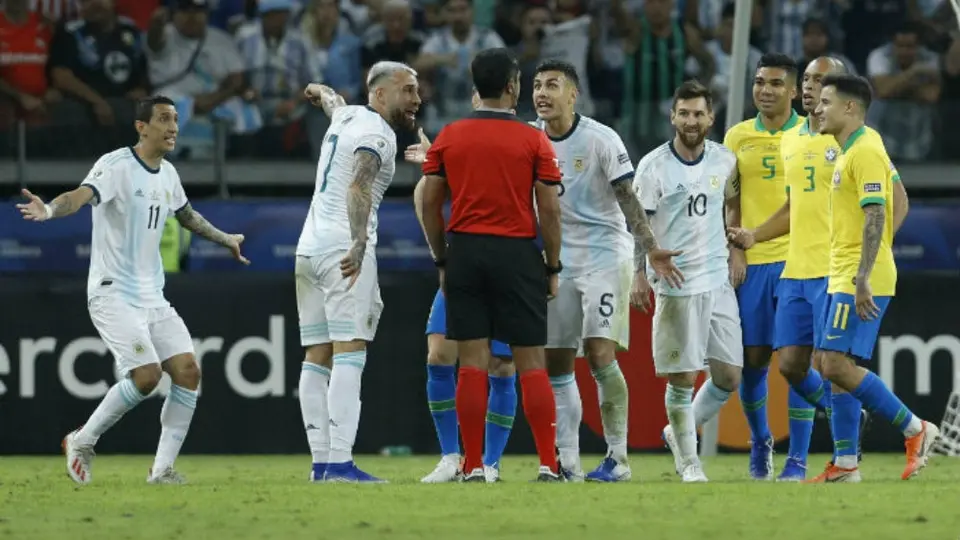 Scaloni: 'Conseguimos competir, a pesar del arbitraje en contra'