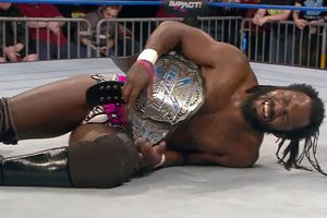 Rich Swann retiene el campeonato de la División X contra Sami Callihan