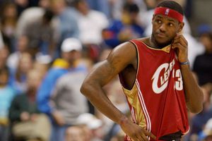 ¿Cómo era el mundo la última vez que LeBron James no avanzó a playoffs?