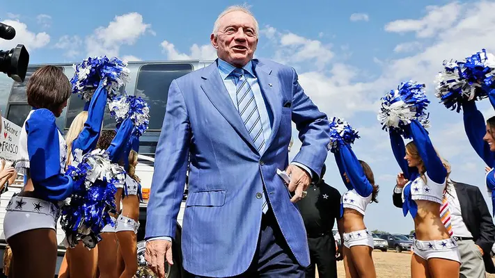 Jerry Jones se rinde ante el mariachi y la pasión de los fans mexicanos de Cowboys