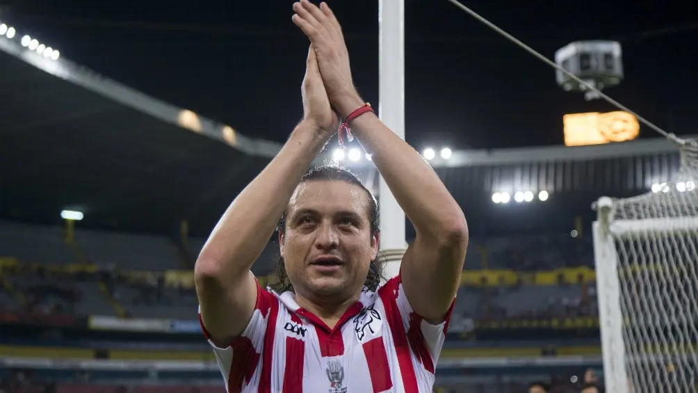Héctor Reynoso durante un juego de leyendas de Chivas | MEXSPORT