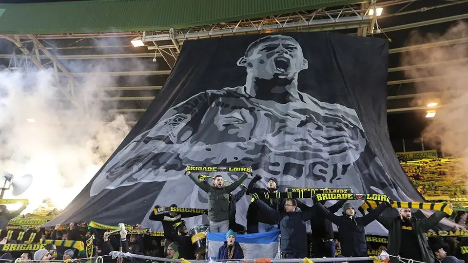Mundo del futbol envía condolencias tras confirmación de muerte de Sala