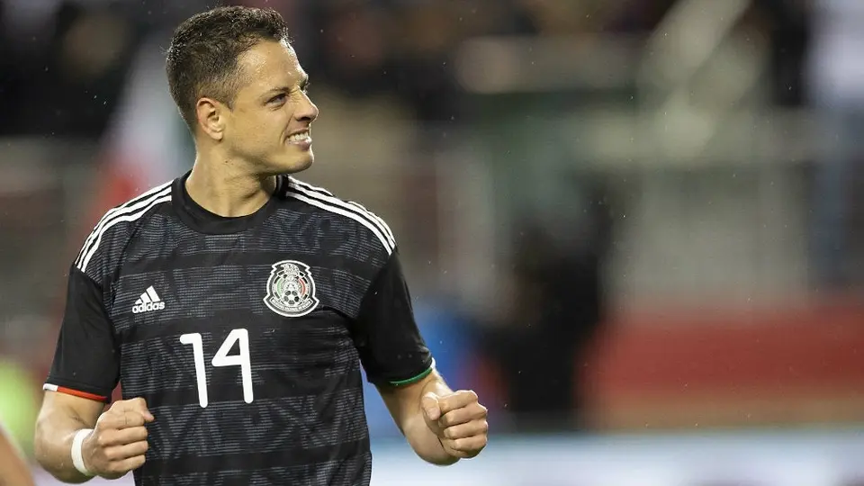 Chicharito responde de gran forma a 'hater' en redes sociales