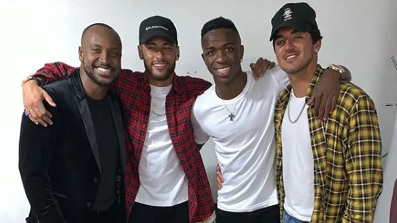 Neymar, presente en fiesta de Vinicius por su cumpleaños 