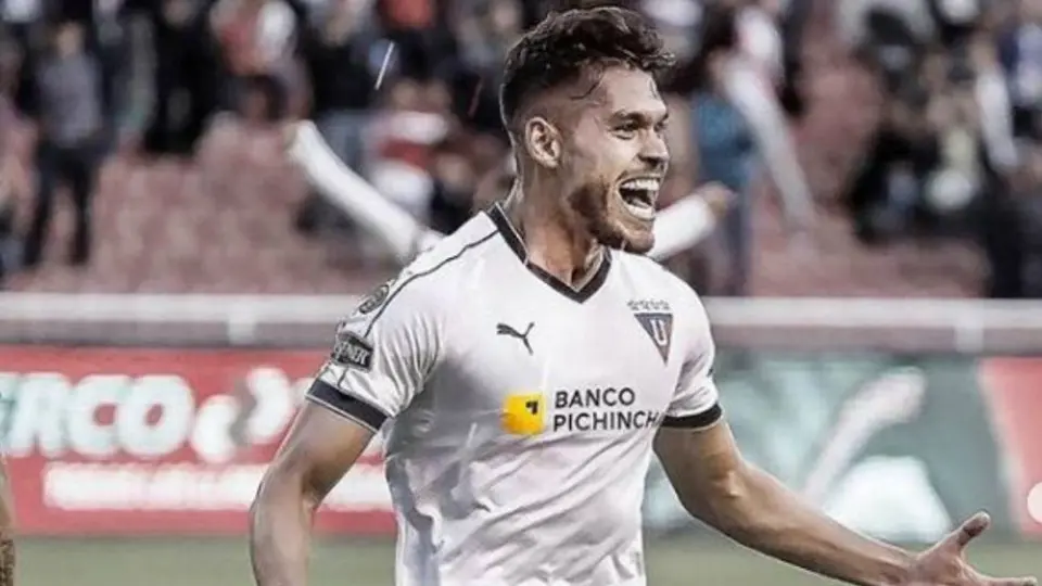 Pumas se fortalece y amarra al defensa Nicolás Freire