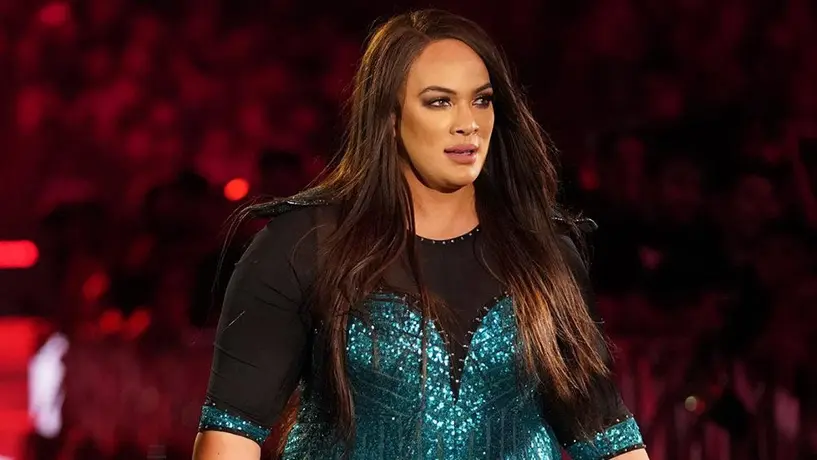 R-Truth, molesto con Nia Jax por lastimarlo en Royal Rumble