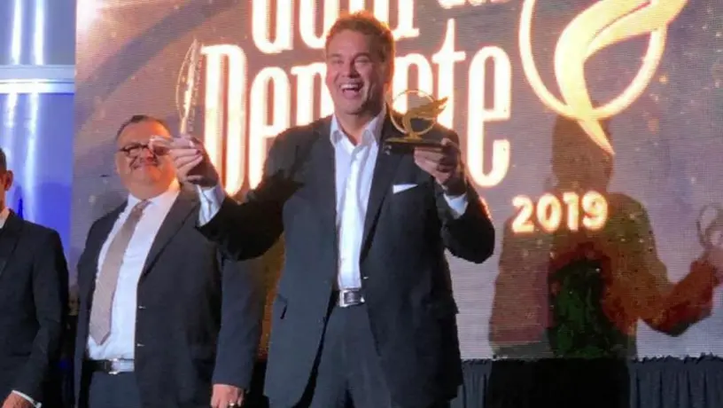 David Faitelson, reconocido como el mejor periodista deportivo del continente